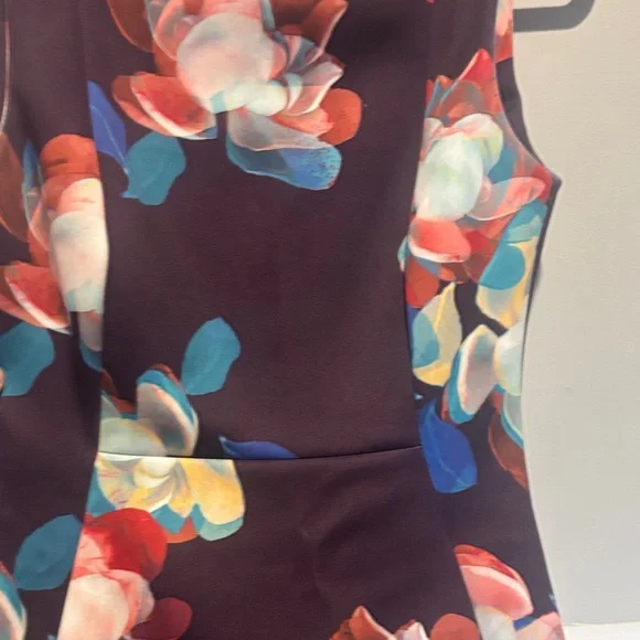 Calvin Klein Sleeveless Floral Sheath Dress - Purple - Size 6 - Picture 3 of 7
